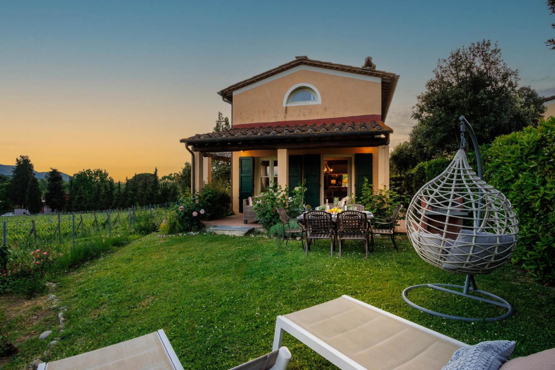 Cicale 3 Bedrooms Farmhouse With Shared Pool 루카 외부 사진